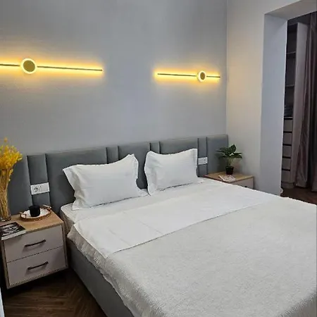 77 С Панорамными Окнами Вид На Горы Almaty Exterior photo
